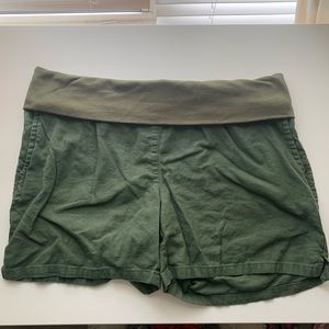 Linen Maternity shorts with rollover stretchy waist size small